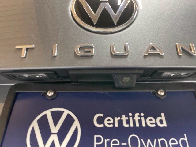 Certified 2023 Volkswagen Tiguan SE R-Line FWD image 8