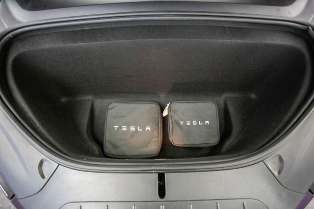 Used 2022 Tesla Model X Plaid image 13