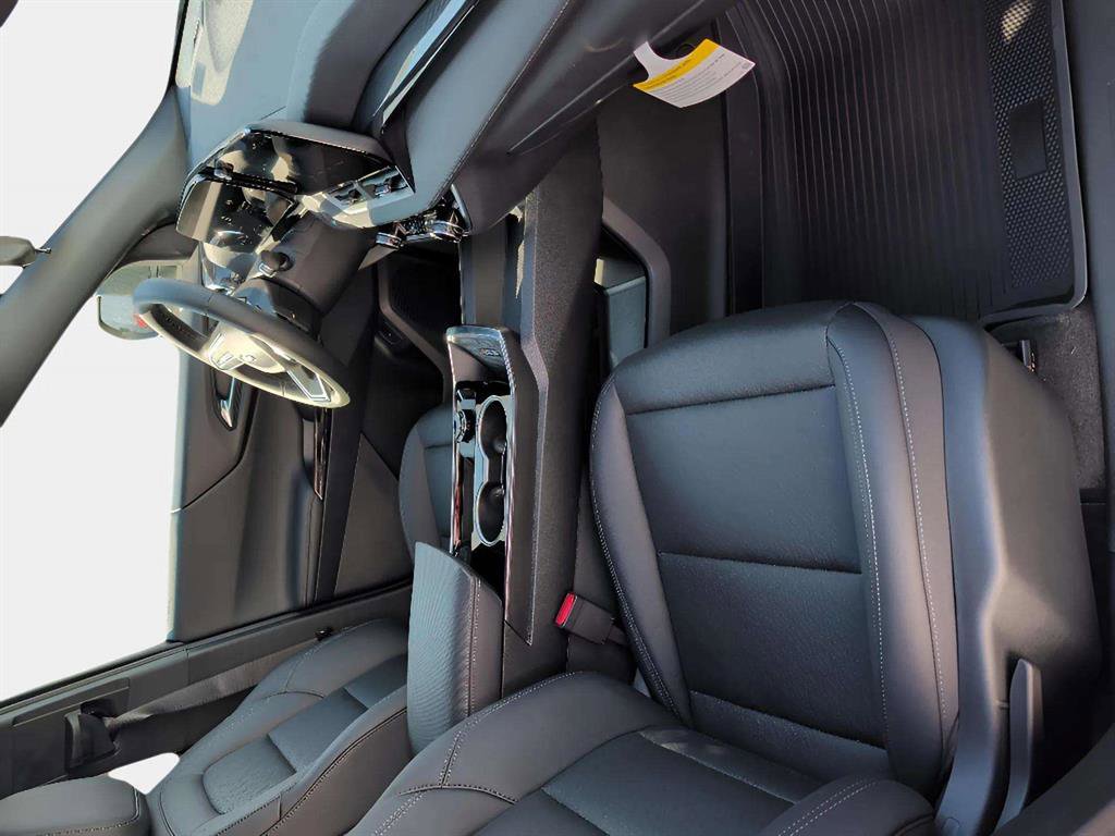 New 2026 Chevrolet Equinox LT w/ Convenience Package II image 17