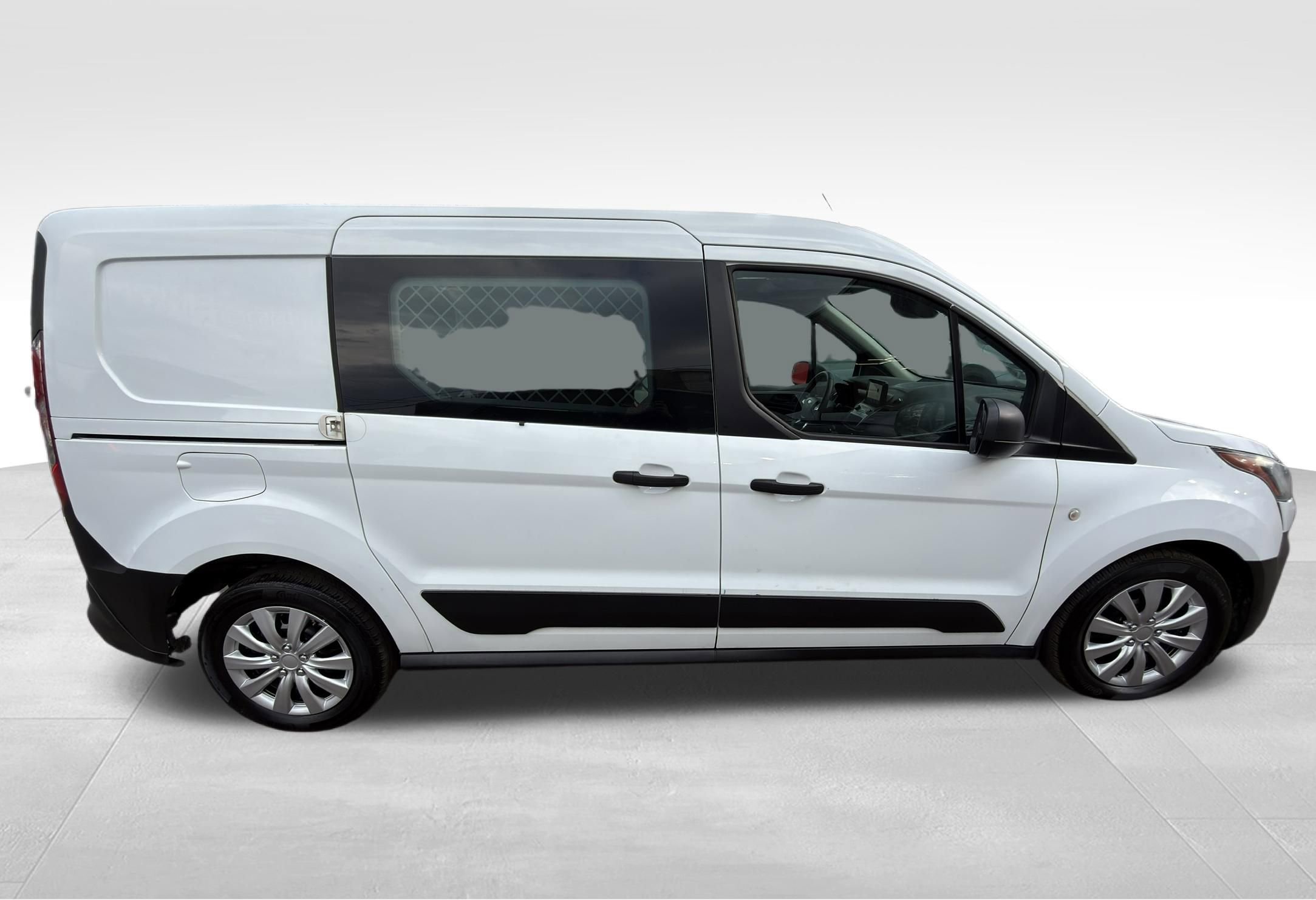 Used 2022 Ford Transit Connect XL image 4
