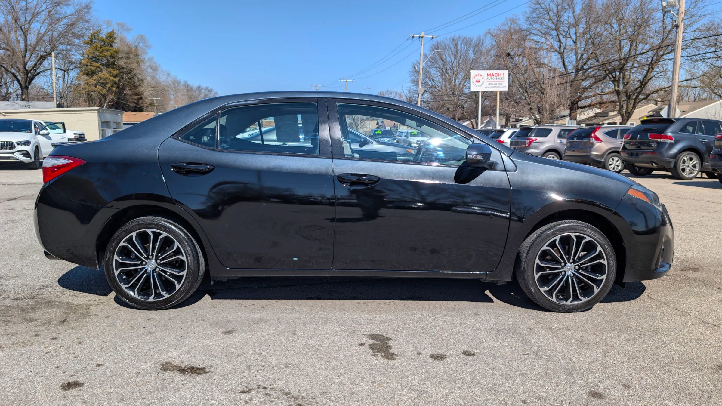 Used 2015 Toyota Corolla S w/ Driver Convenience Package image 4