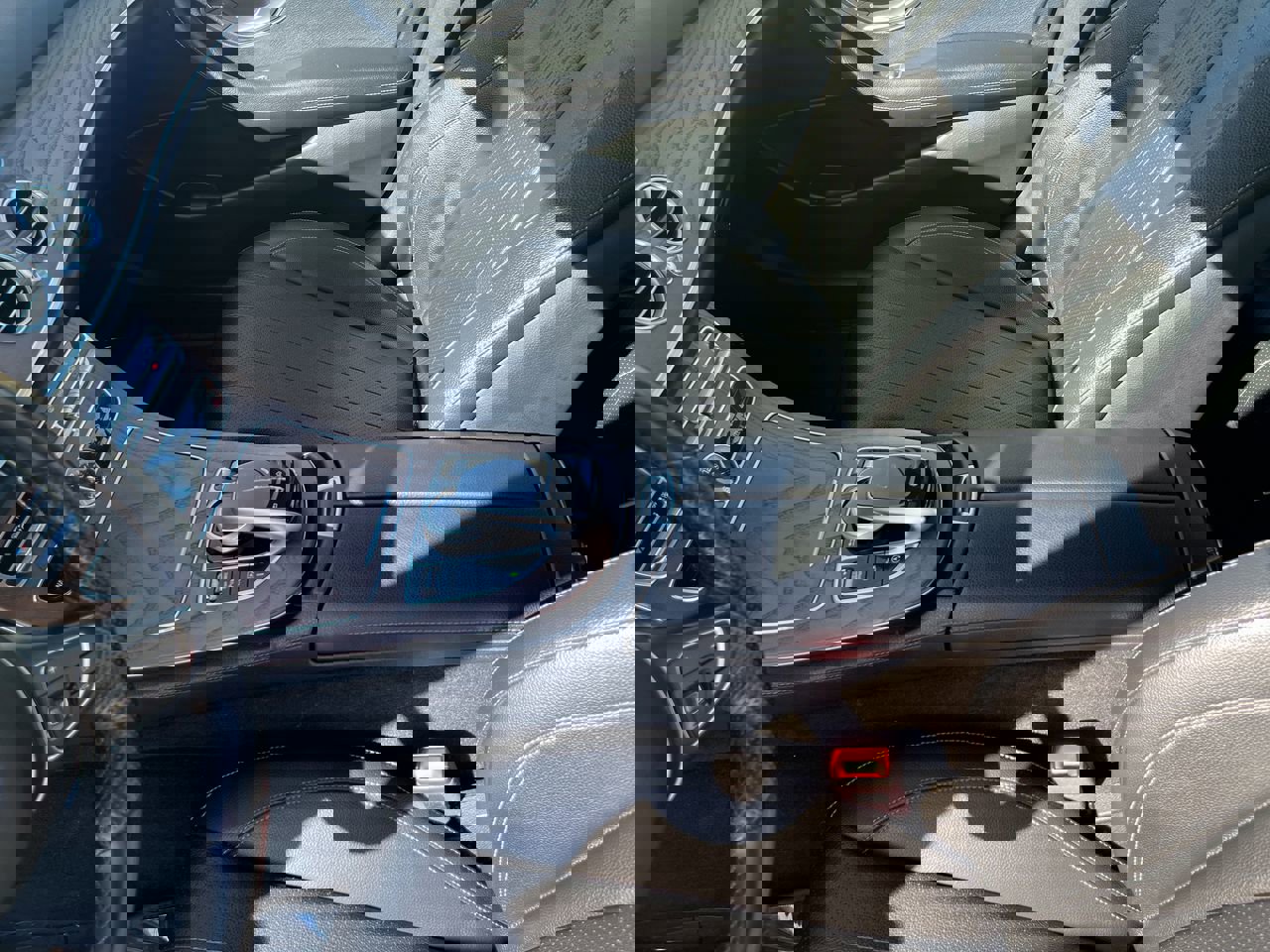 Used 2018 Mercedes-Benz E 300 E 300 image 42