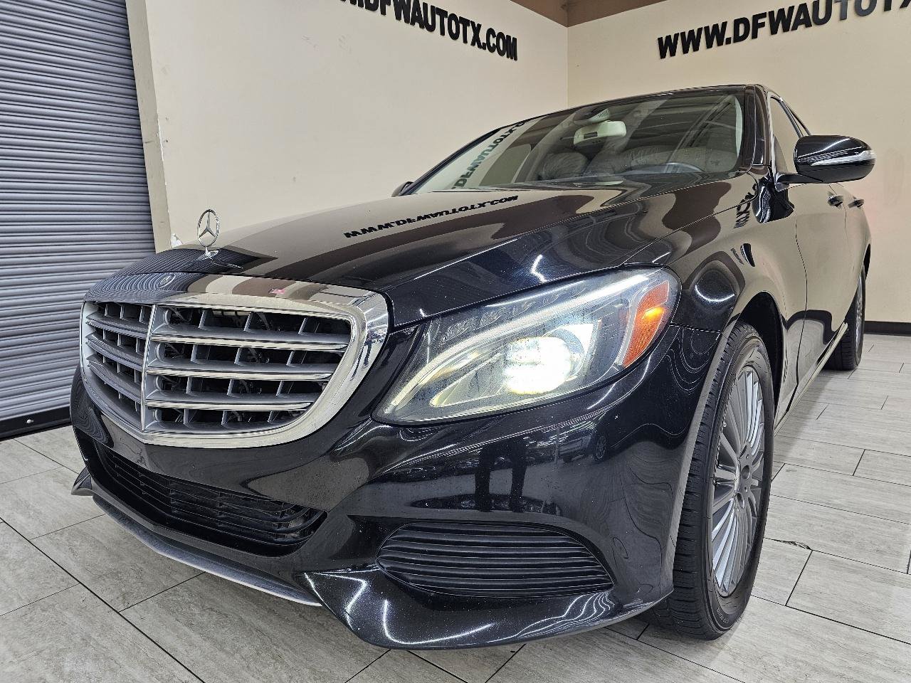 Used 2015 Mercedes-Benz C 300 4MATIC Sedan w/ Multimedia Package image 2
