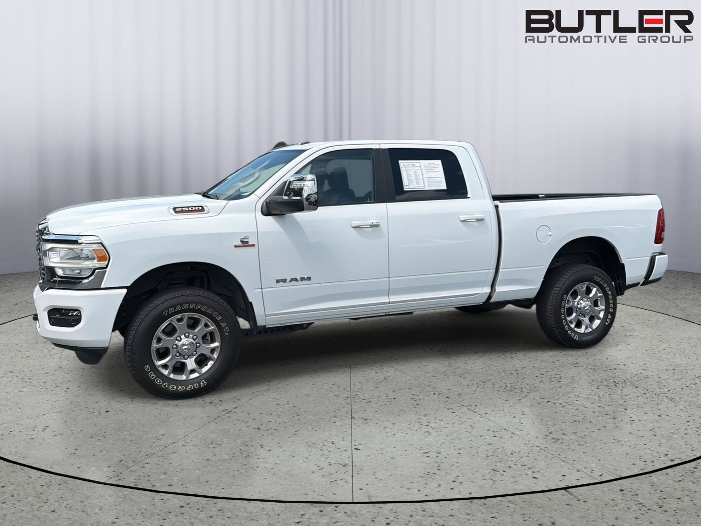 Used 2024 RAM 2500 Laramie AWD/4WD image 3