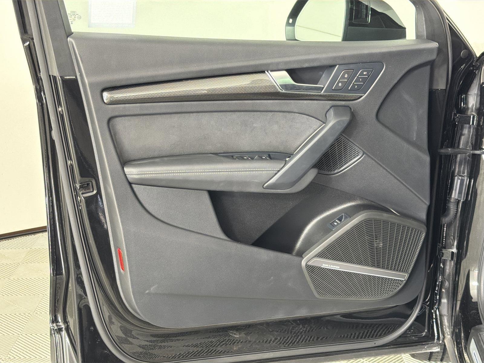 Used 2024 Audi SQ5 Premium Plus w/ Premium Plus Package image 20