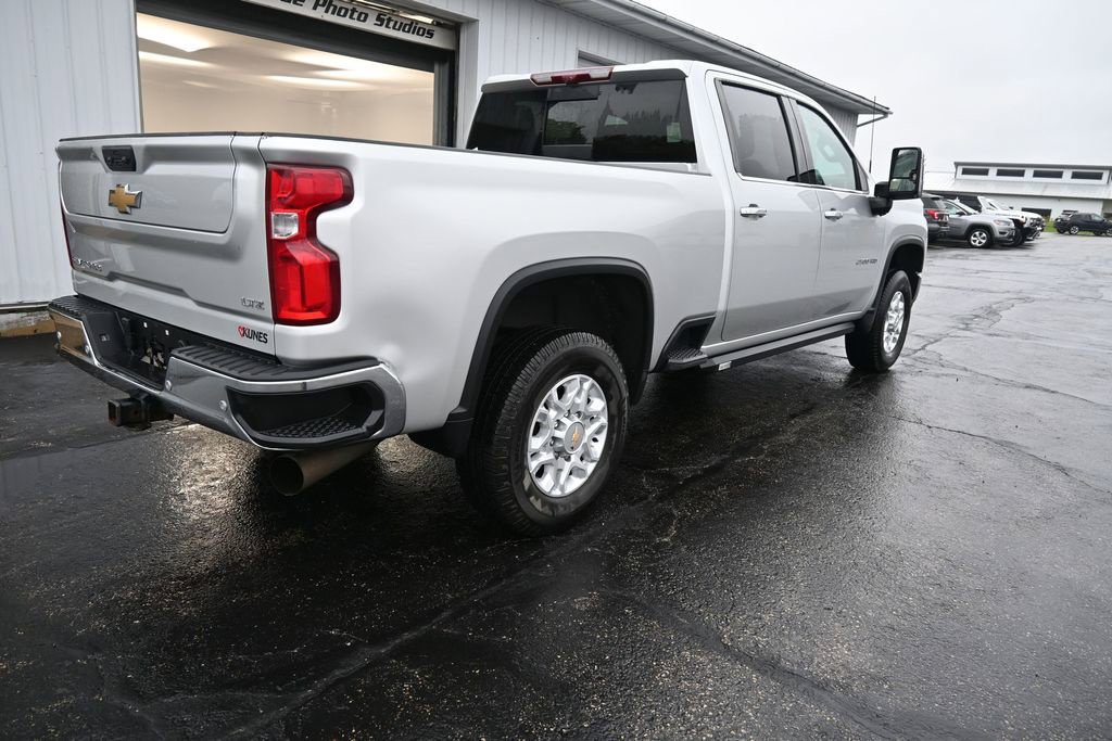 Used 2023 Chevrolet Silverado 2500 LTZ w/ LTZ Plus Package AWD/4WD image 8