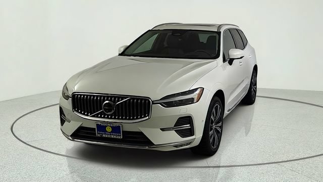 Used 2023 Volvo XC60 B5 Ultimate FWD image 2