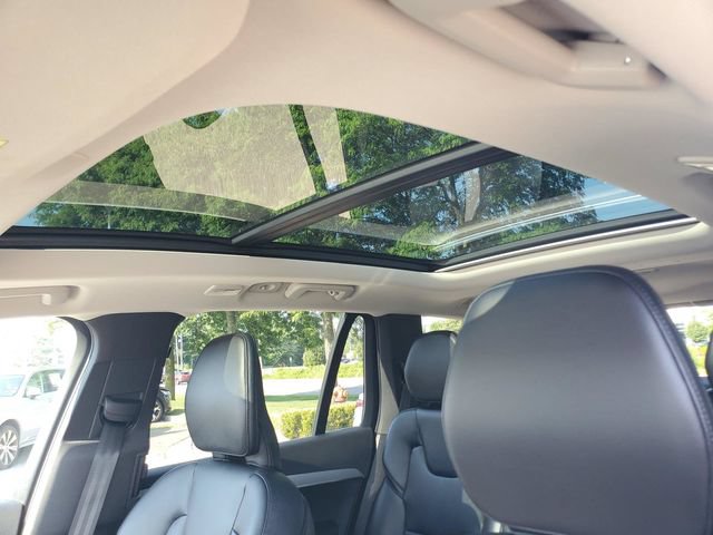 Certified 2023 Volvo XC90 B5 Core w/ Protection Package Premier AWD/4WD image 14