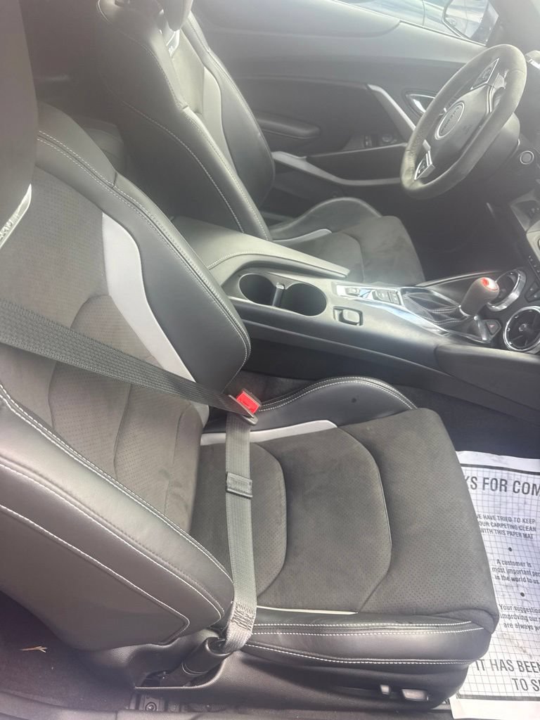 Used 2022 Chevrolet Camaro SS RWD image 12