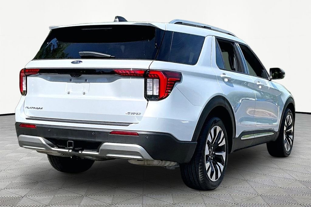 Used 2025 Ford Explorer Platinum w/ LUX Leather Package image 5