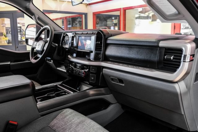 Used 2024 Ford F250 XLT AWD/4WD image 13