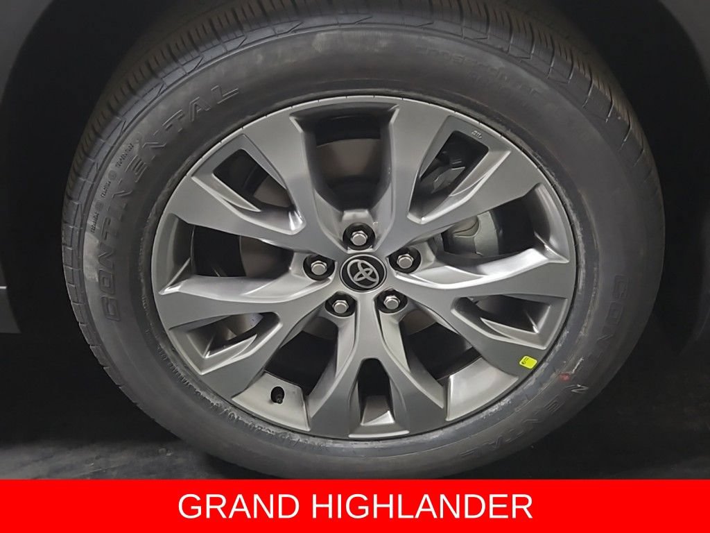 New 2026 Toyota Grand Highlander AWD image 9