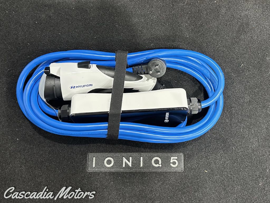 Used 2022 Hyundai Ioniq 5 Limited image 37