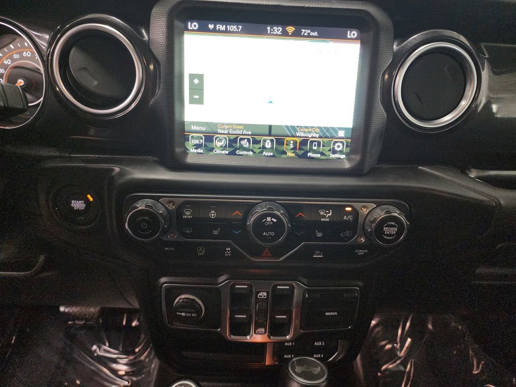 Used 2021 Jeep Wrangler Unlimited Sahara AWD/4WD image 16
