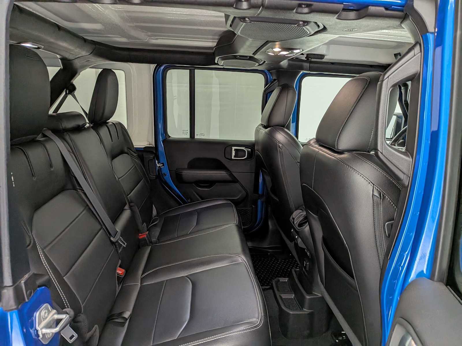 Used 2021 Jeep Wrangler Unlimited Sahara w/ Cold Weather Group image 21