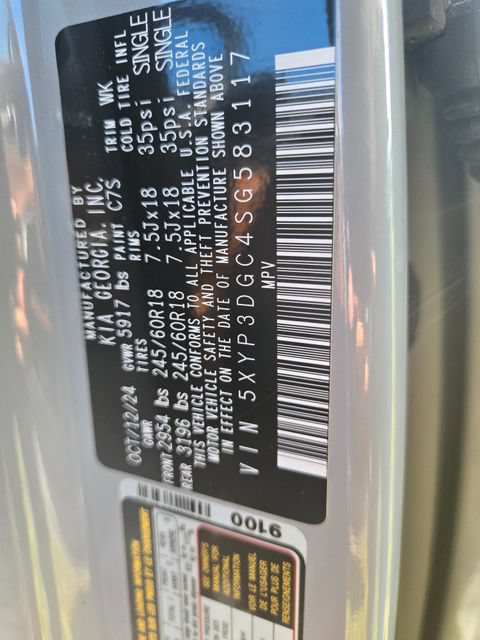 Used 2025 Kia Telluride AWD image 25