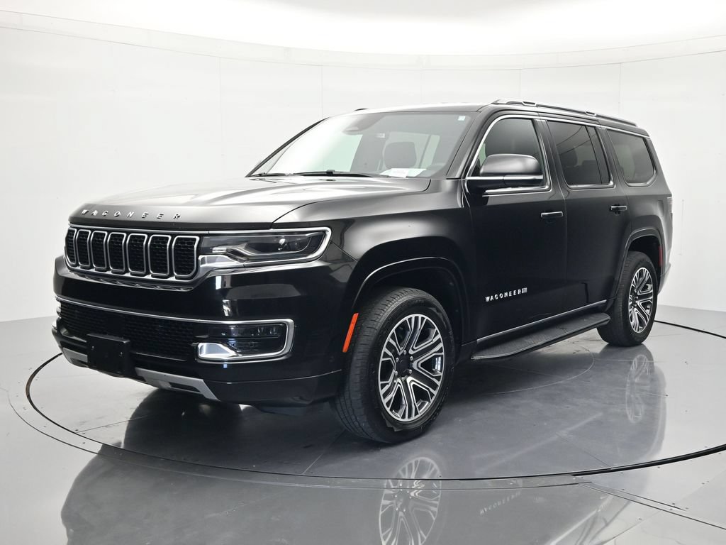 Used 2024 Jeep Wagoneer Series II w/ Flexible Seating Group RWD image 1