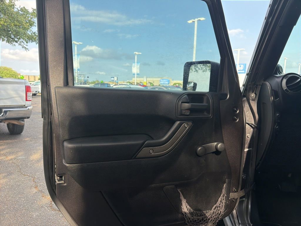 Used 2014 Jeep Wrangler Sport image 9