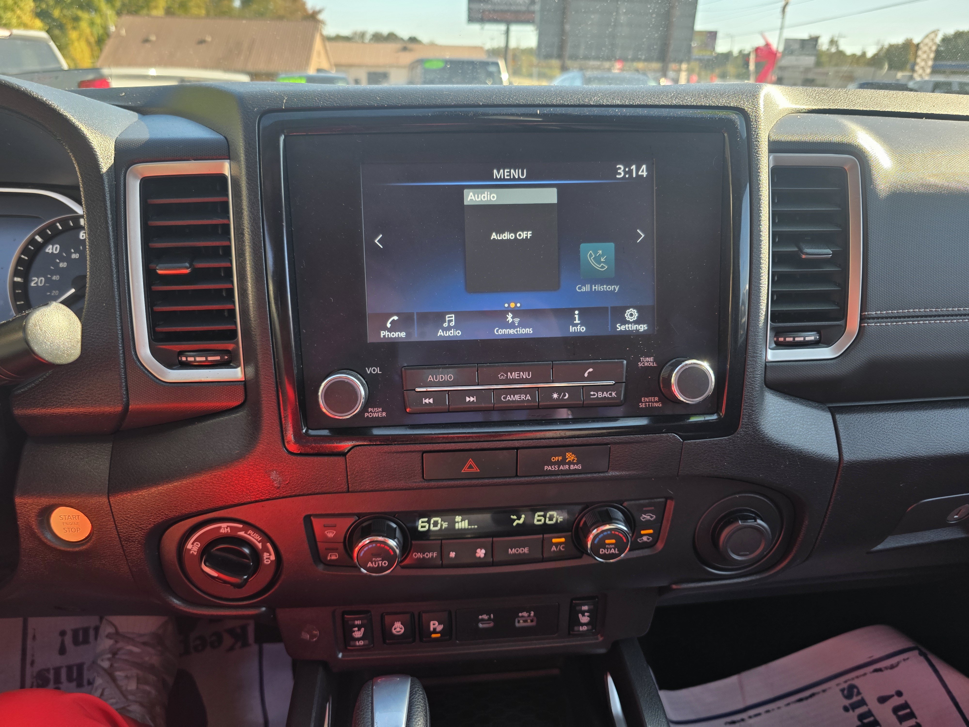 Used 2022 Nissan Frontier SV AWD/4WD image 13