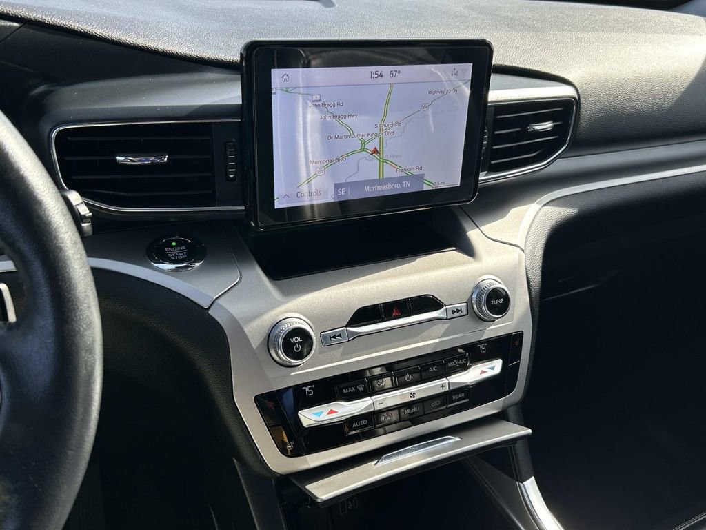 Used 2021 Ford Explorer XLT w/ Equipment Group 202A image 26