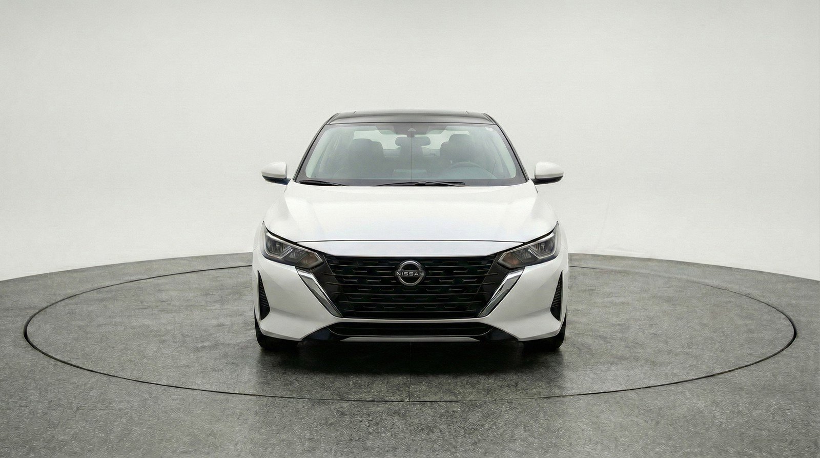 Used 2025 Nissan Sentra SV image 2