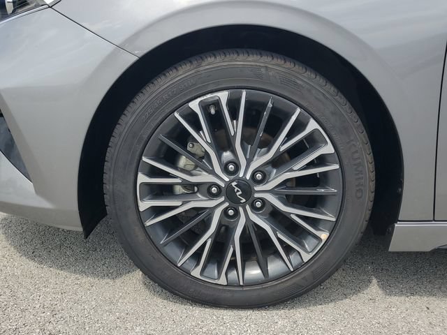 Used 2023 Kia Forte GT-Line w/ GT-Line Premium Package FWD image 9