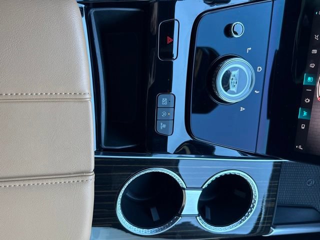 Used 2025 Cadillac Escalade ESV Premium Luxury w/ Touring Package AWD/4WD image 39