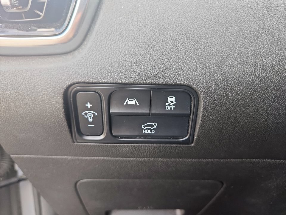 Used 2023 Kia Sorento SX FWD image 21