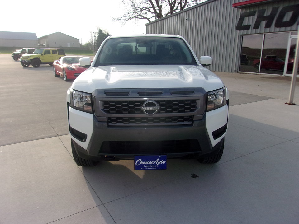 Used 2025 Nissan Frontier SV AWD/4WD image 5