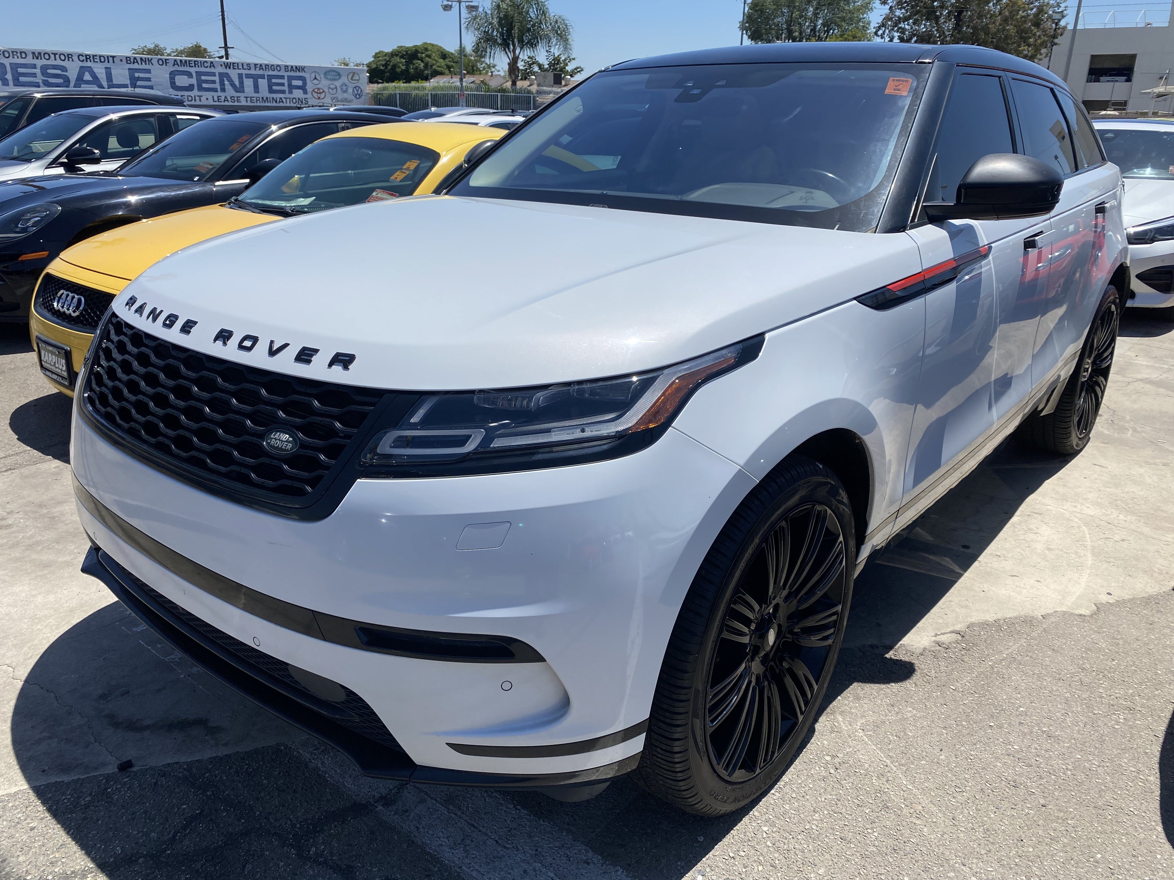 Used 2019 Land Rover Range Rover Velar S AWD/4WD image 2