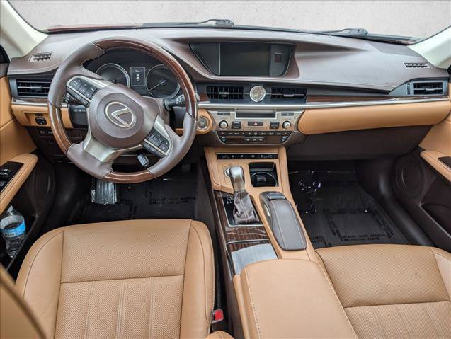 Used 2017 Lexus ES 350 w/ Luxury Package FWD image 22