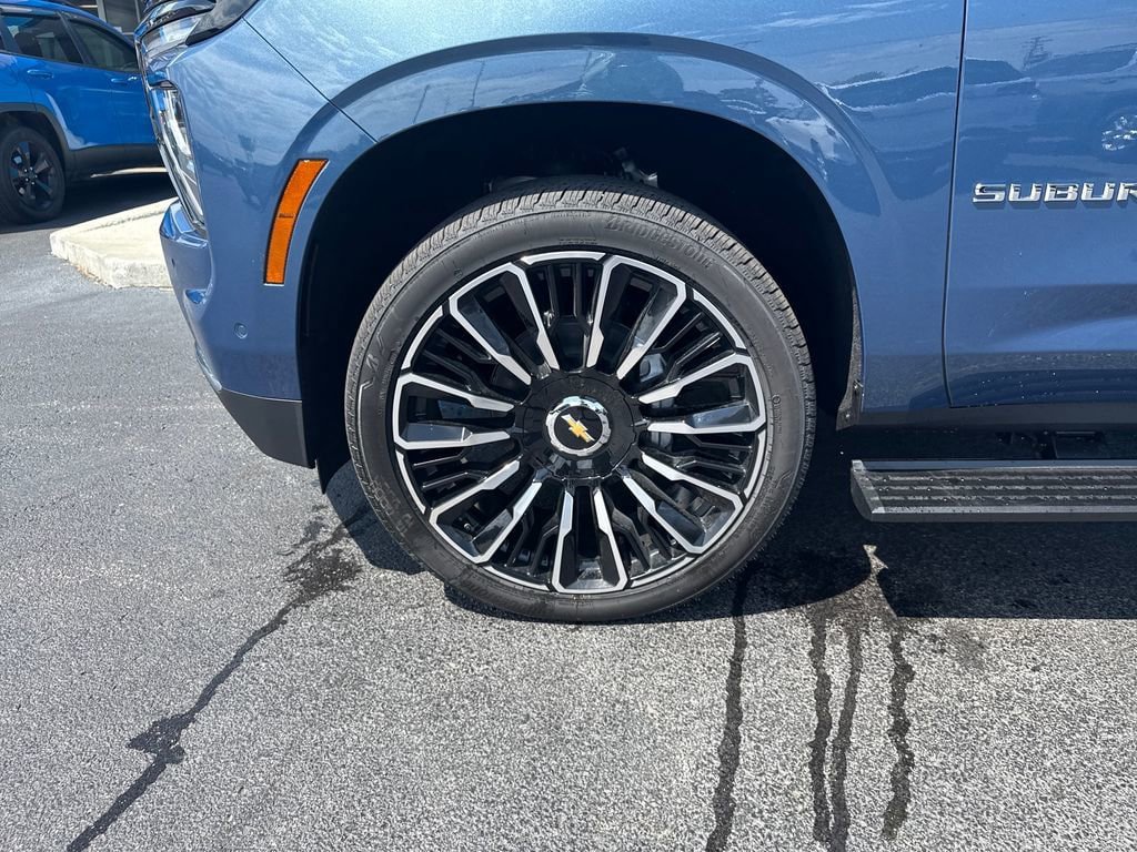 New 2026 Chevrolet Suburban High Country AWD/4WD image 33