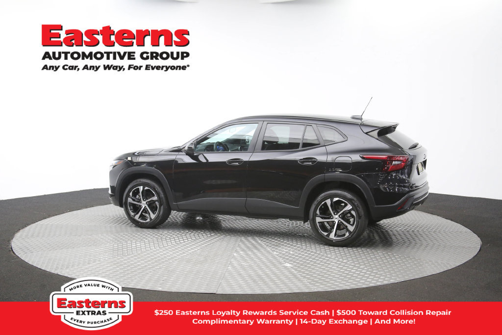 Used 2024 Chevrolet Trax RS FWD image 61