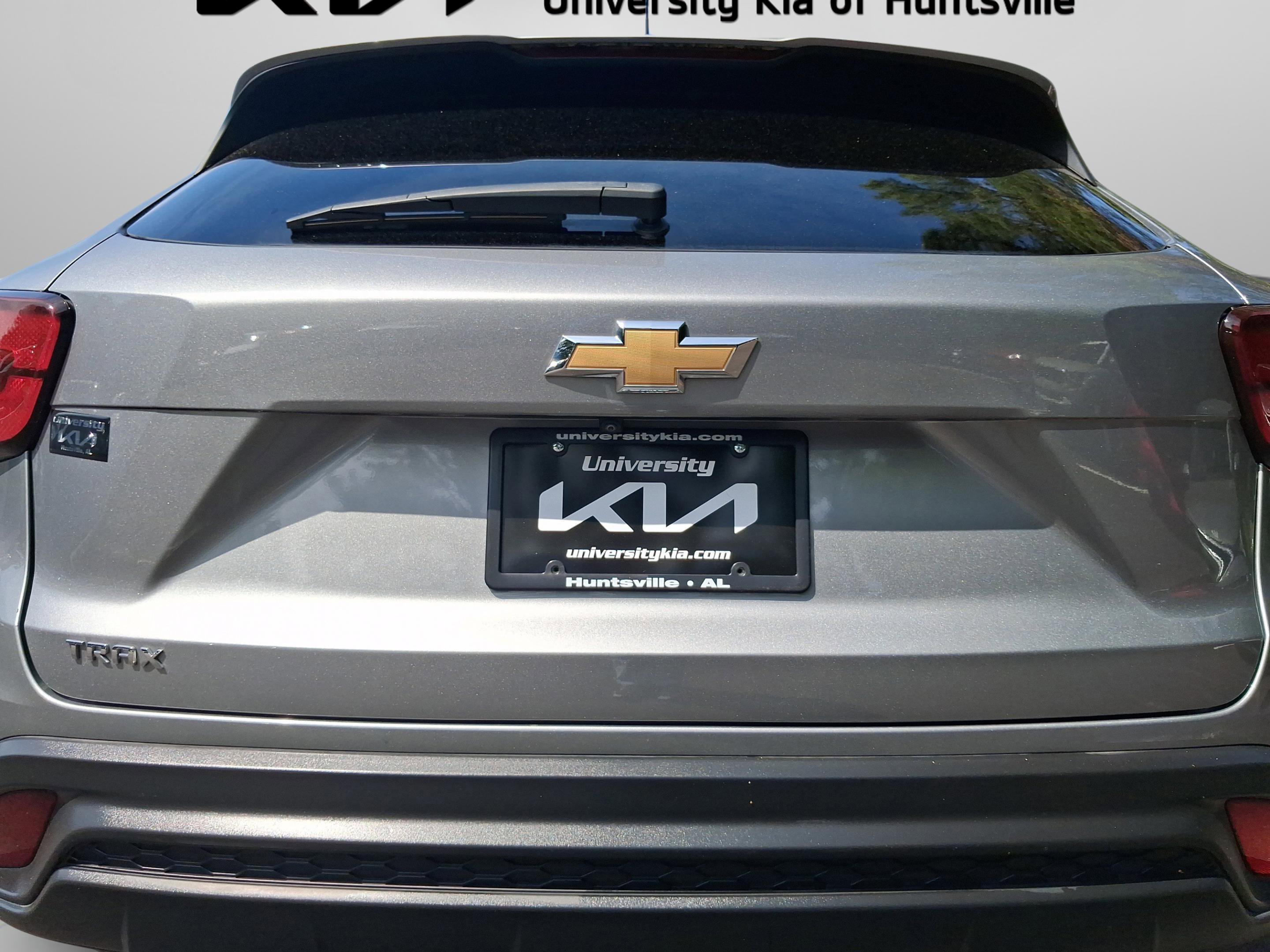 Used 2024 Chevrolet Trax LS w/ Driver Confidence Package FWD image 39