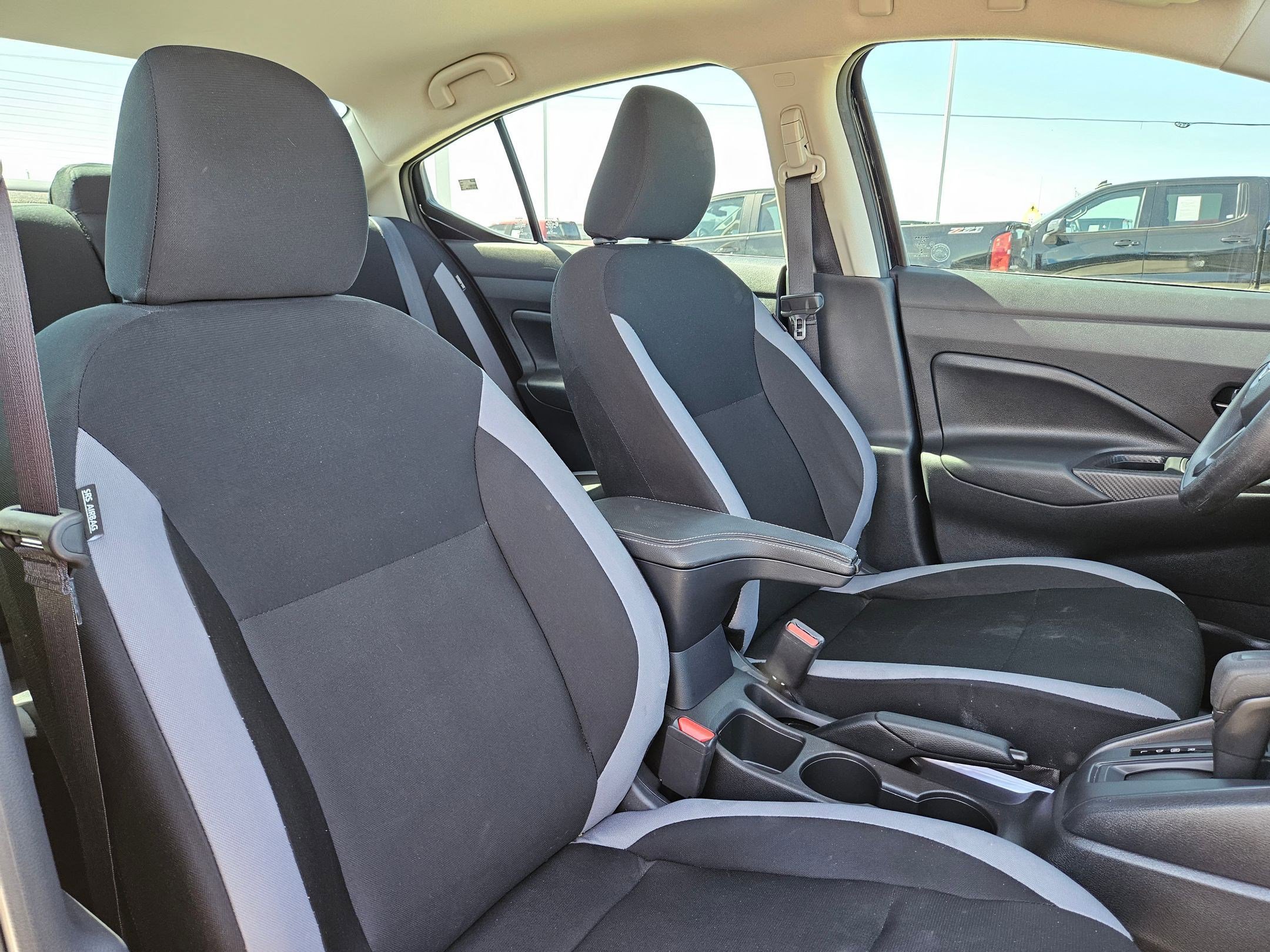 Used 2025 Nissan Versa S w/ S Plus Package image 30