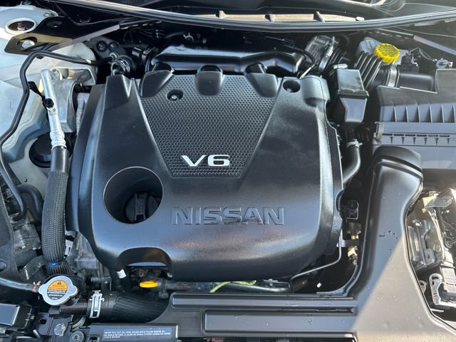 Used 2023 Nissan Maxima SL FWD image 22
