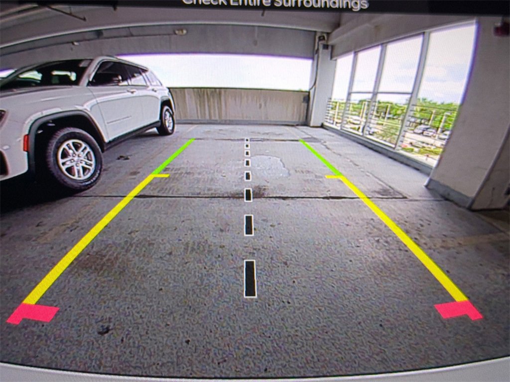 New 2025 Jeep Grand Cherokee L Altitude image 23