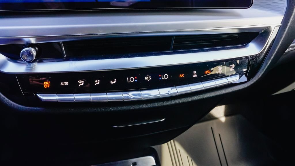 New 2026 Cadillac Lyriq Sport w/ LPO, Floor Liner Package AWD/4WD image 18