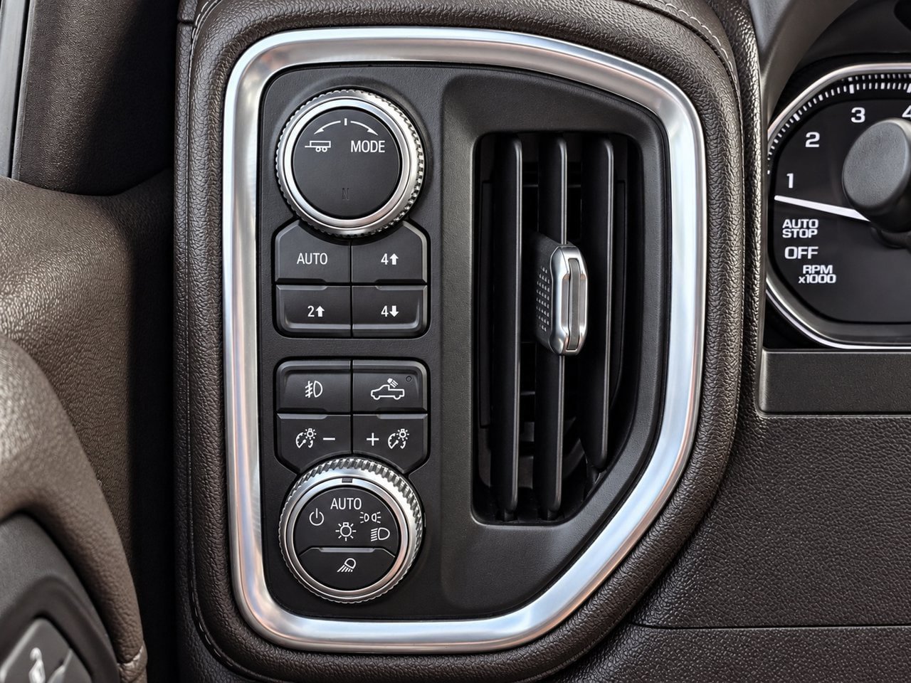Certified 2021 GMC Sierra 1500 SLT AWD/4WD image 24