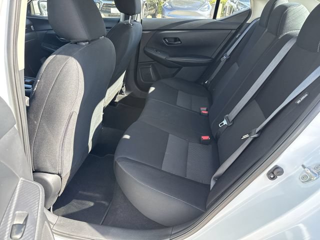 Used 2025 Nissan Sentra SV FWD image 15
