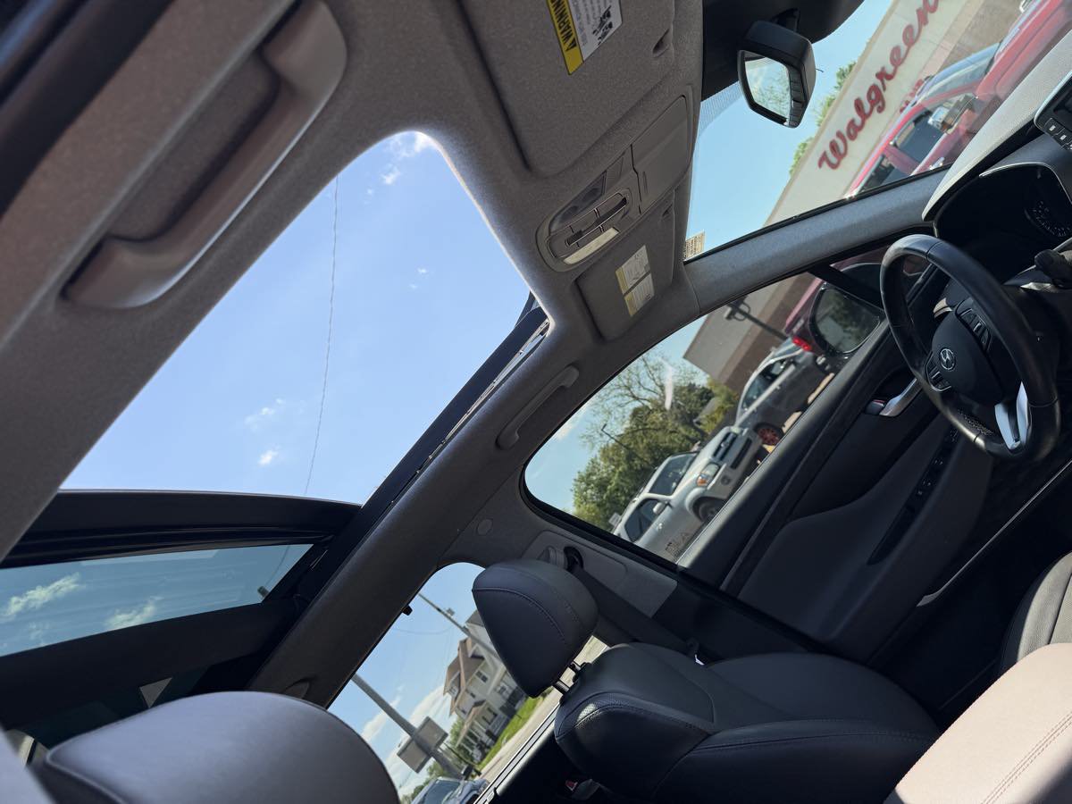 Used 2019 Hyundai Santa Fe Limited AWD/4WD image 21