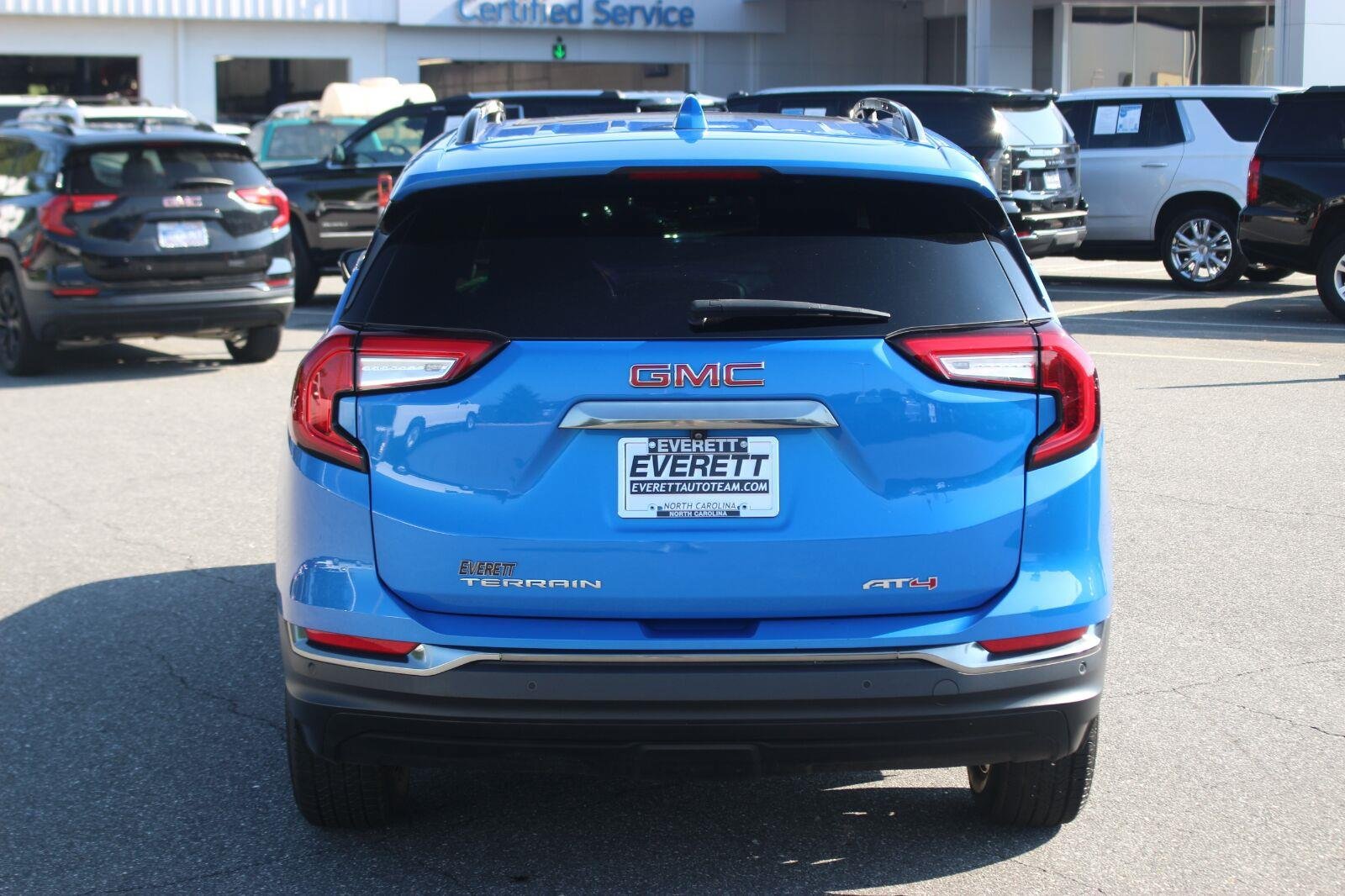 Used 2024 GMC Terrain AT4 w/ Infotainment Package II AWD/4WD image 6