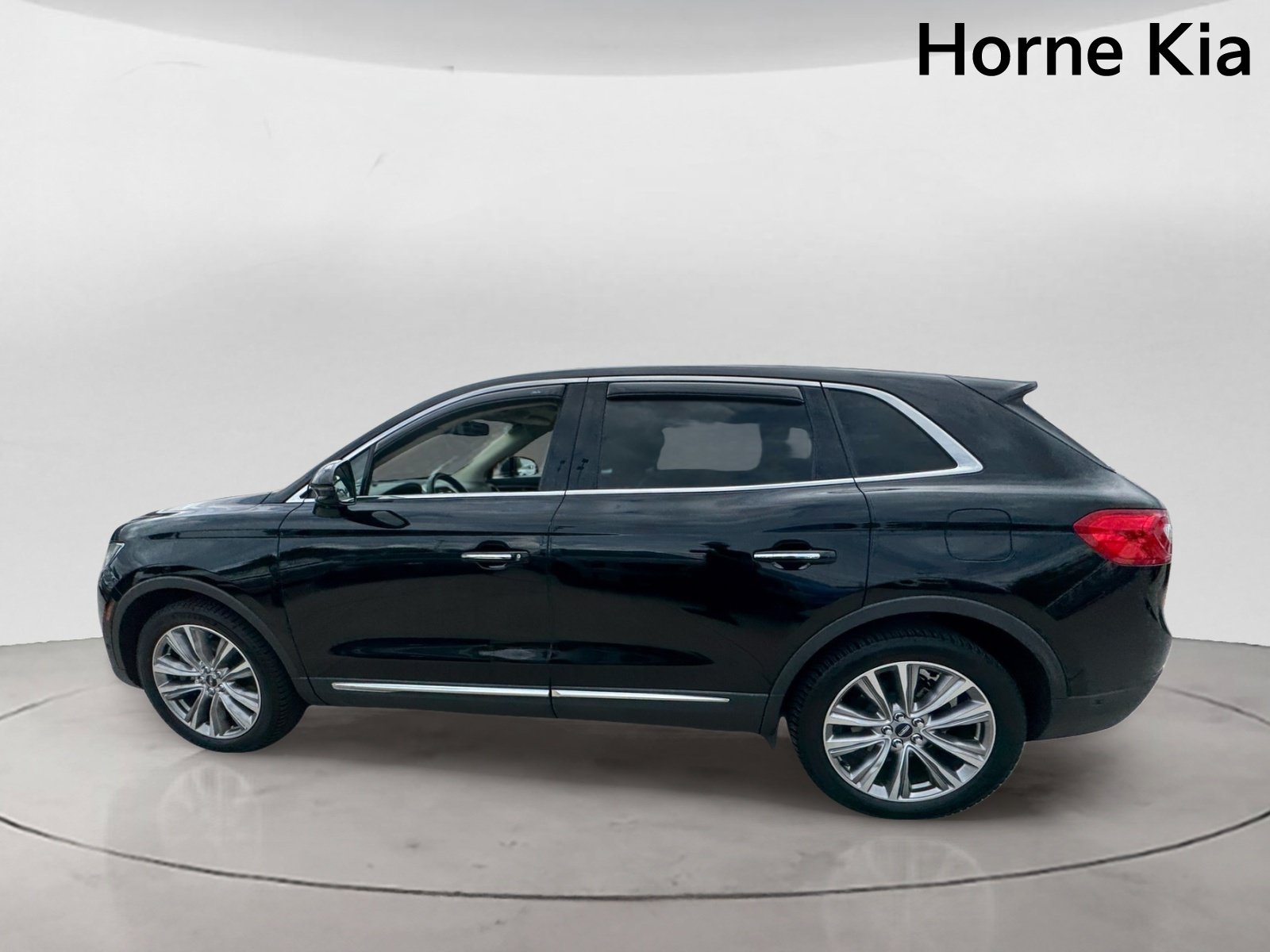 Used 2018 Lincoln MKX Reserve AWD/4WD image 6