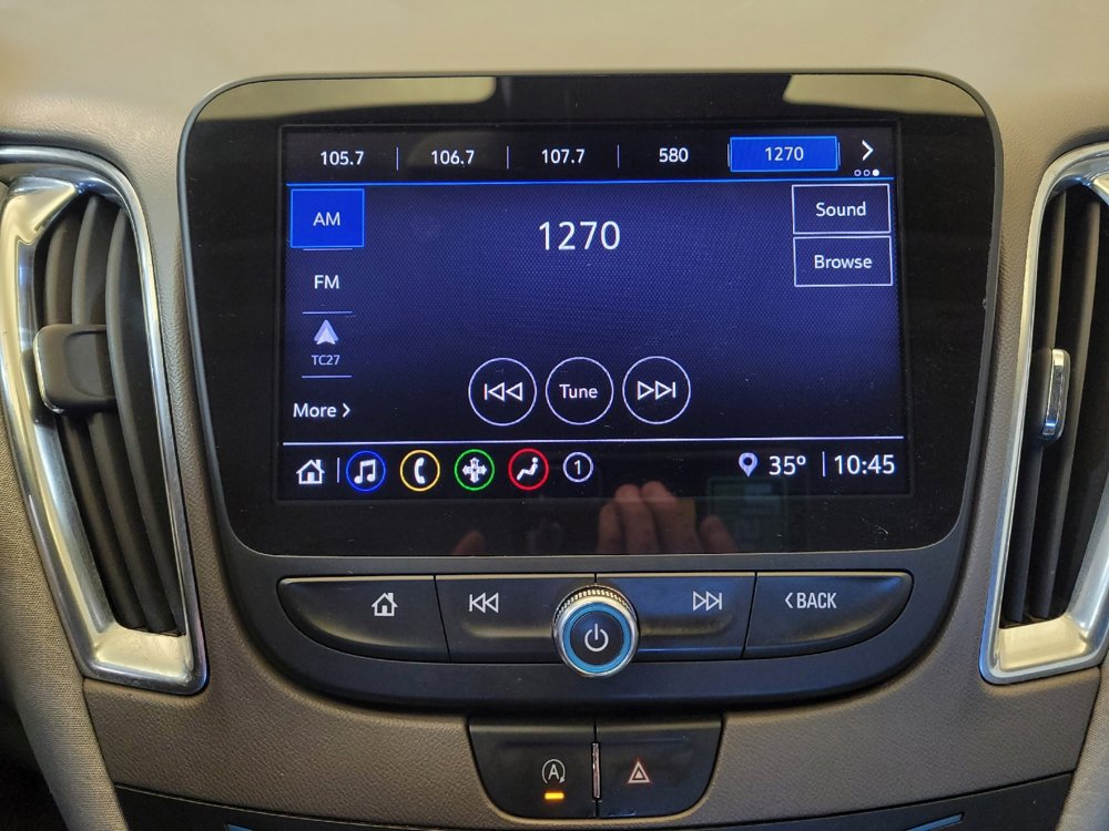 Used 2021 Chevrolet Malibu LT image 25