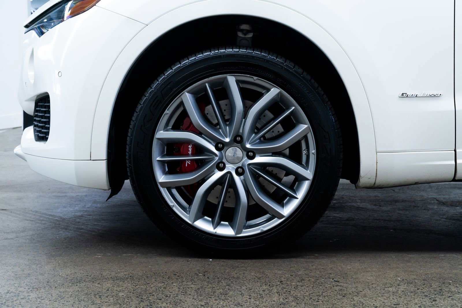 Used 2018 Maserati Levante S GranLusso image 7