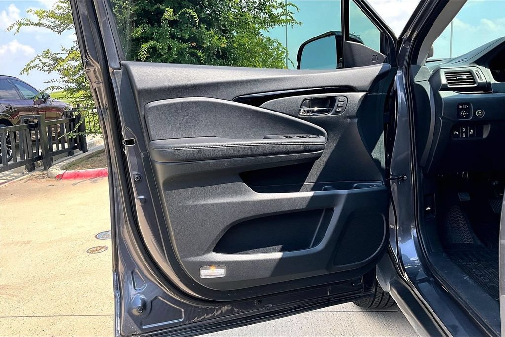 Used 2019 Honda Pilot Elite image 22