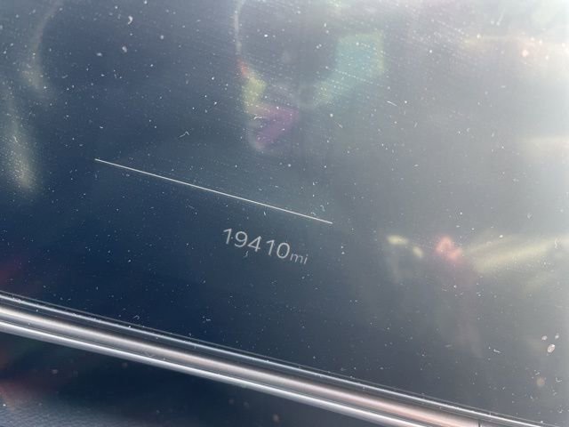 Used 2024 Kia Sorento S w/ Panoramic Sunroof Package image 9