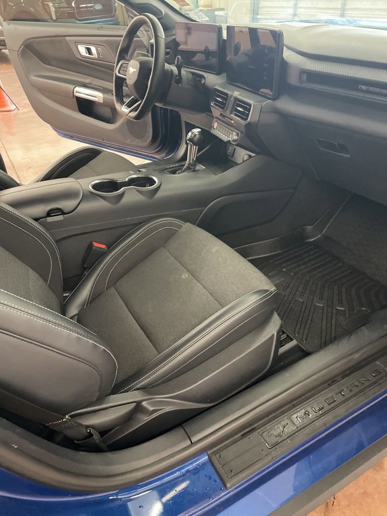 Used 2024 Ford Mustang EcoBoost image 13