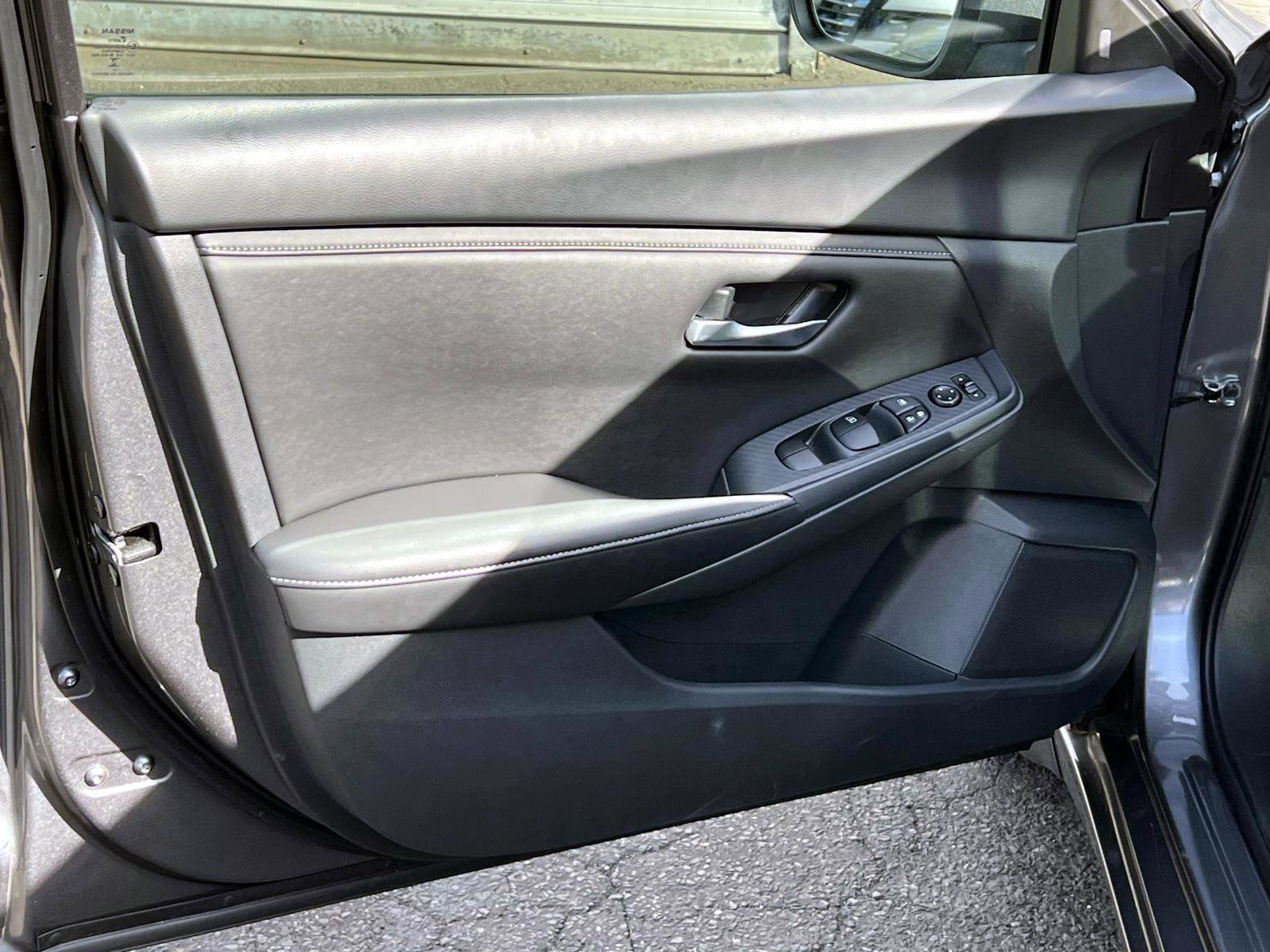 Used 2023 Nissan Sentra SV w/ All-Weather Package FWD image 14
