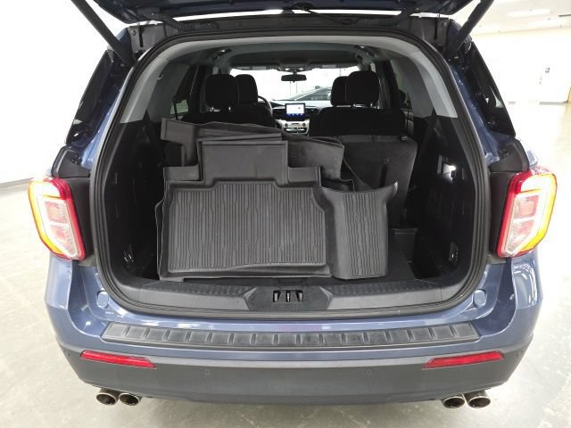 Used 2021 Ford Explorer XLT AWD/4WD image 11